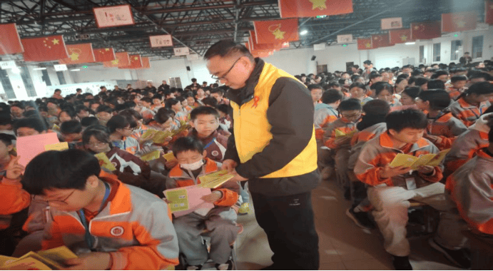 衡東縣開展12.1“世界艾滋病日”及性病防治宣傳週活動