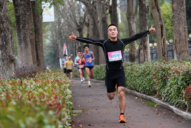 重慶黔江：跑步迎新年