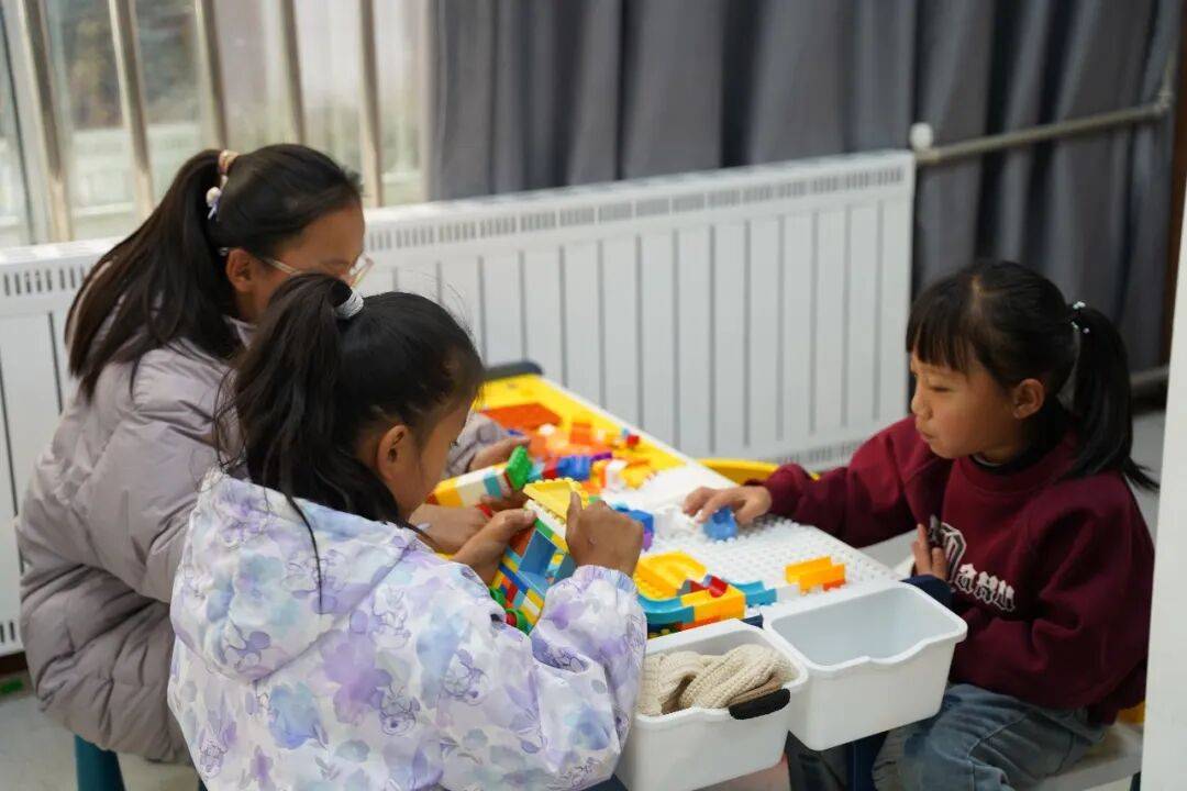 西藏拉薩市圖書館組織開展少兒暖冬情感實踐營活動