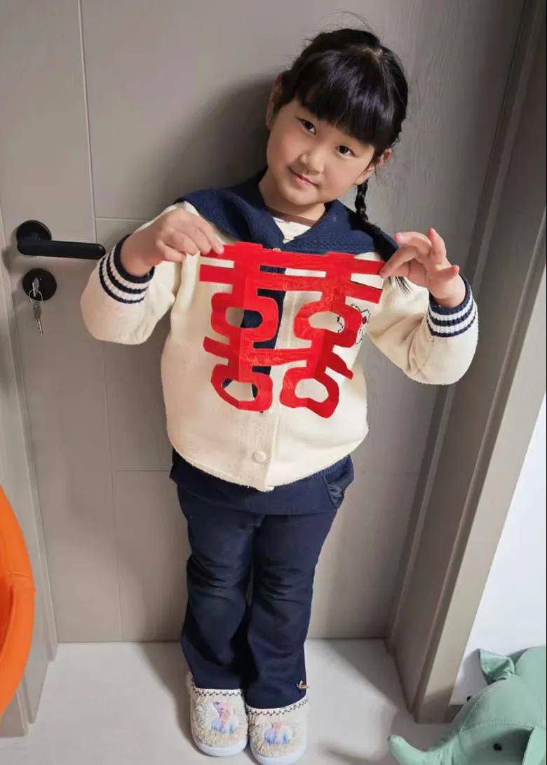 蘇州市三元實驗小學校開展“剪紙納福迎新春”活動