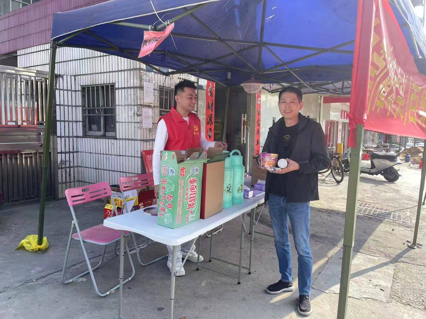 應對集中提貨潮，樟木頭貼心守護塑膠市場物流“大動脈”